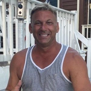 Meet your Posher, Tom